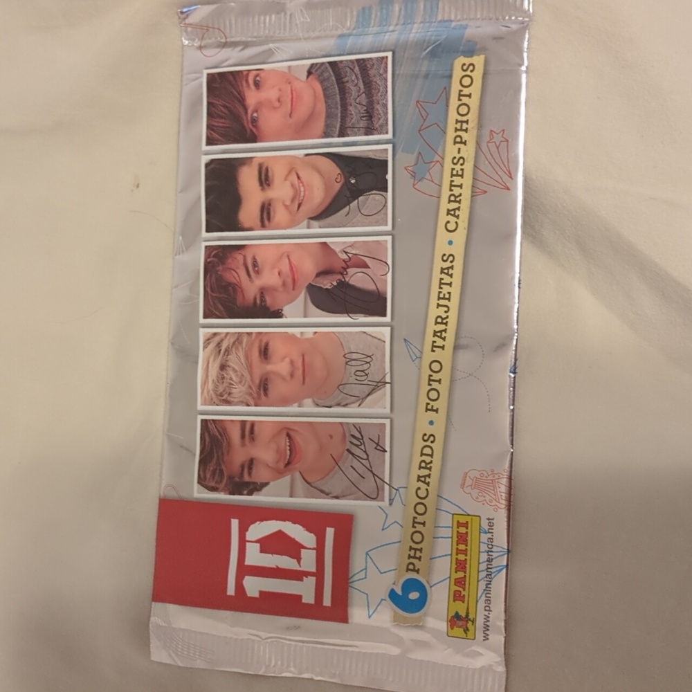 1D ONE DIRECTION 2012 PANINI PACK OF 6 PHOTOCARDS